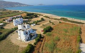 Nostos Plaka Beach